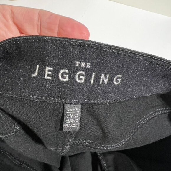 WHBM Mid-Rise The Jegging Black Stretchy Pants Size 10 Flattering Jeggings - Picture 4 of 14